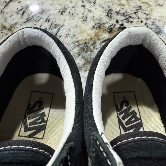 Vans Old Skool Skate Shoe - Little
Kid - Black - Picture 8 of 10